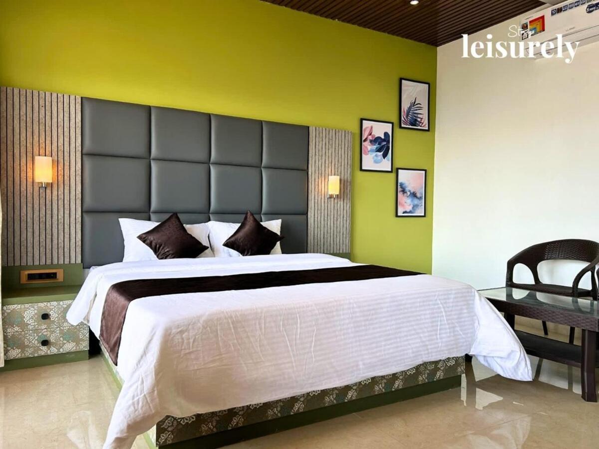 Stay Leisurely Avalon Heights 4Bhk, Панчгани Екстериор снимка